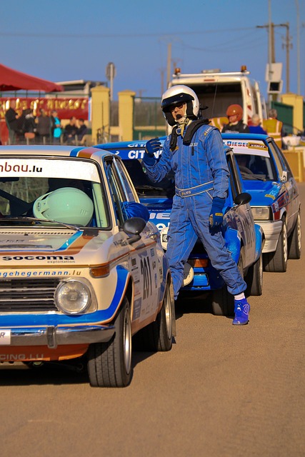 這對宿敵成 這對宿敵成