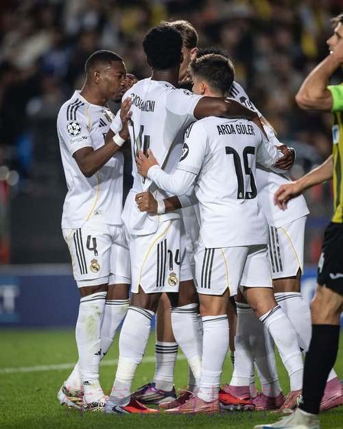 罗马诺:不管齐达内未来如何 阿拉巴将成皇马首签