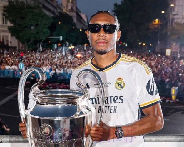 罗马诺:不管齐达内未来如何 阿拉巴将成皇马首签