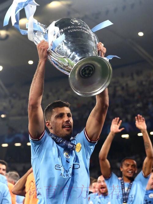 费迪南德：斯特林不会留下 他可能去皇马巴萨